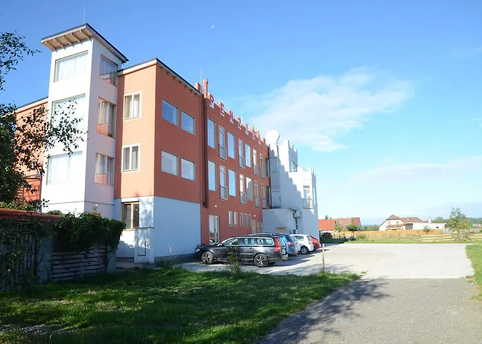 Folbr Han/Misafirhane Dlouhá Lhota